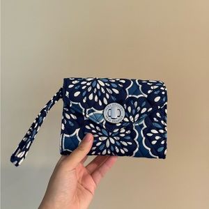 NWT Vera Bradley Wrist Wallet